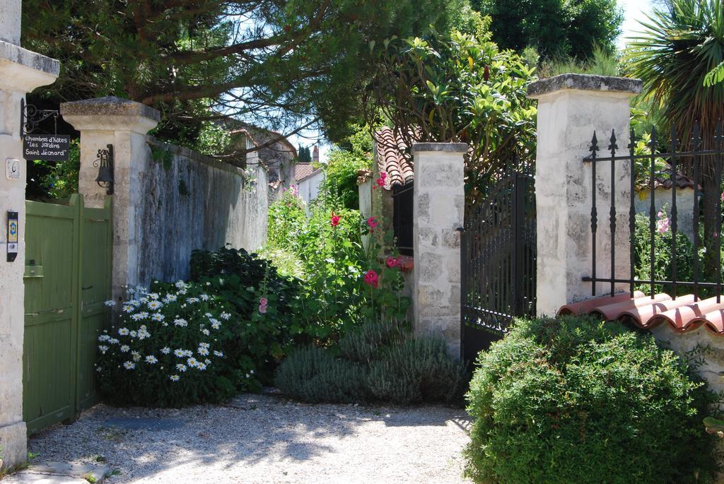 Hôtel Les Jardins Saint Leonard à Thairé Extérieur photo