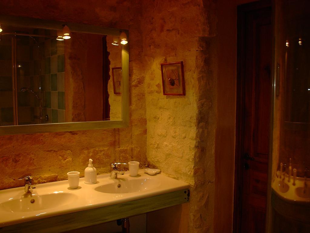 Hôtel Les Jardins Saint Leonard à Thairé Extérieur photo
